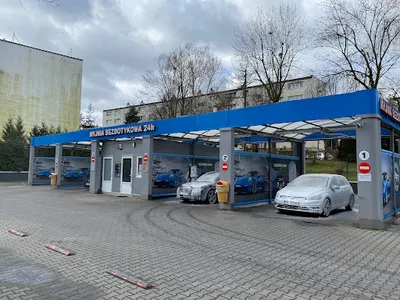 Samoobsługowa myjnia samochodowa